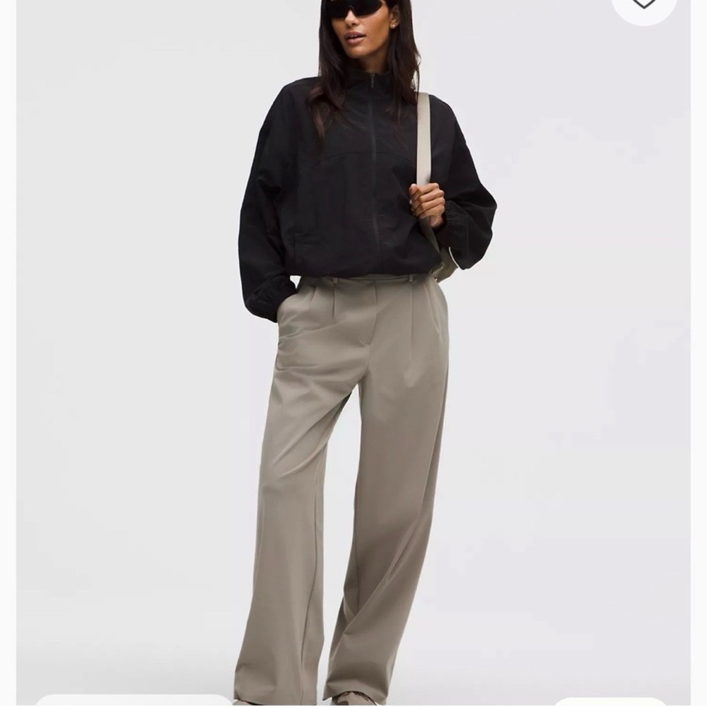 Lululemon Daydrift High-Rise Wide-Leg Trouser